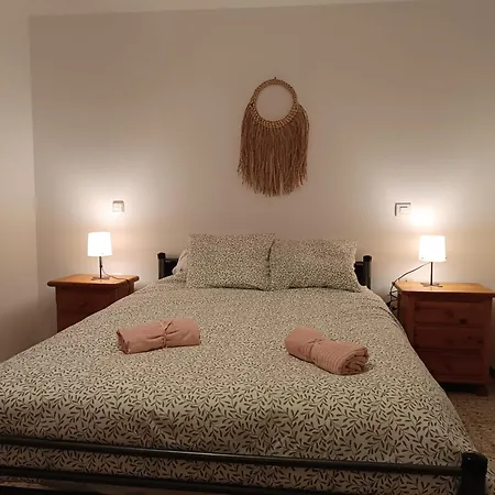 Casa De Familia Felipe Y Martin * Tías
